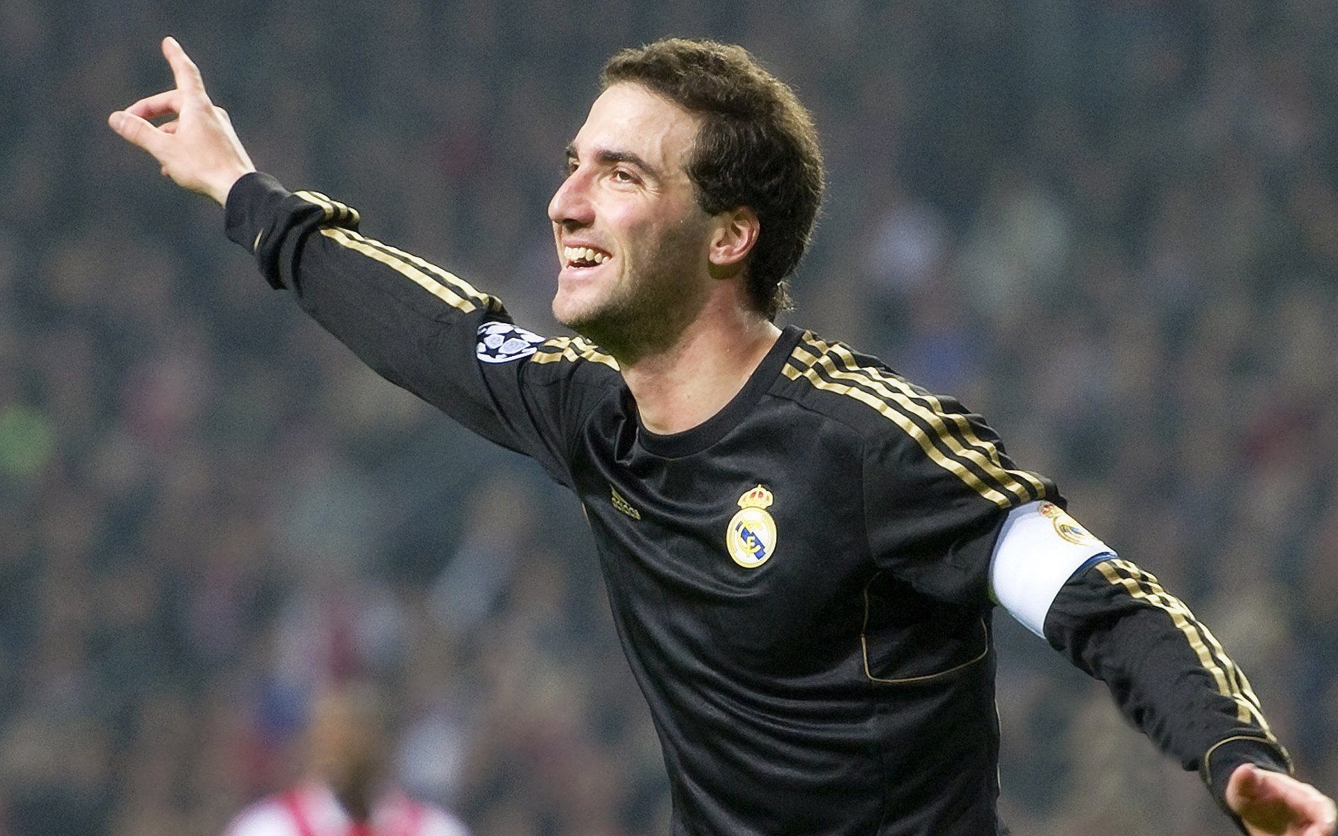 “攻守交替,比分咬得极紧,最终谁能笑到最后?”,攻守区别图解